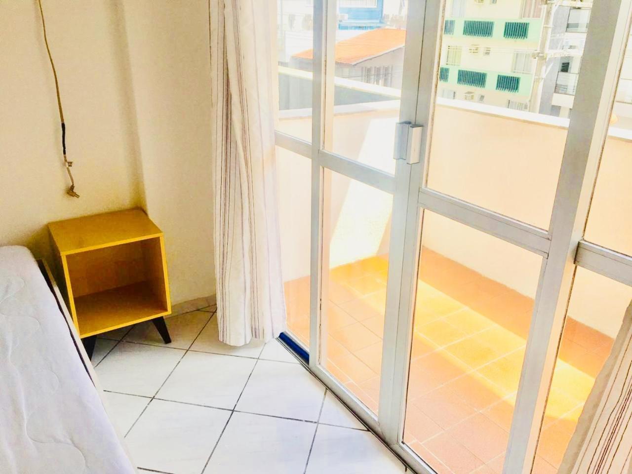 Apartamento Ed. Republica Argentina Apto 105